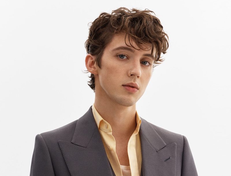 Troye Sivan Shares New Song Easy Announces In A Dream Ep Coup