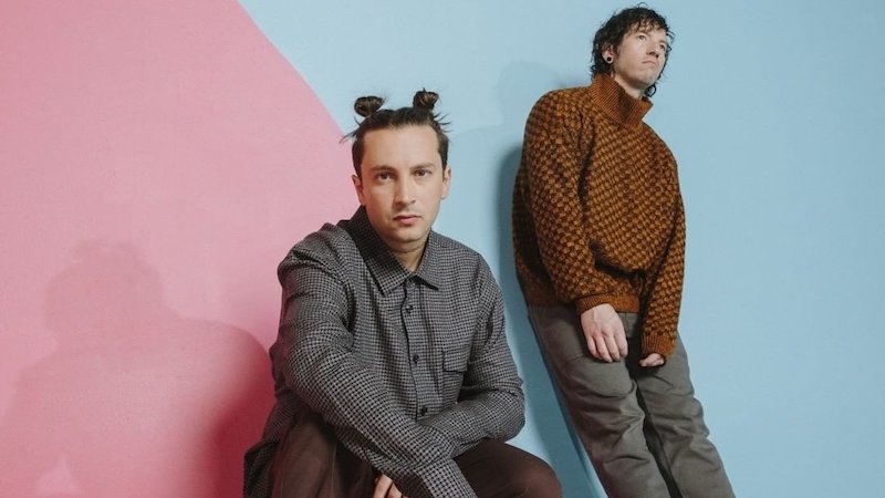 Scaled and icy twenty. Twenty one Pilots 2021. Twenty one Pilots scaled and Icy 2021. Twenty one Pilots 2021 album. Twenty one Pilots scaled and Icy Photoshoot.