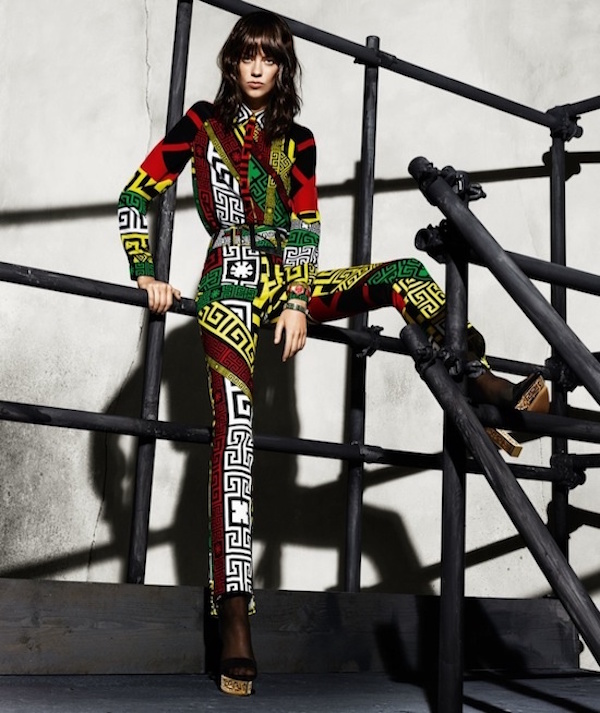 Versace releases its Fall-Winter 2015 campaign. | Coup De Main Magazine