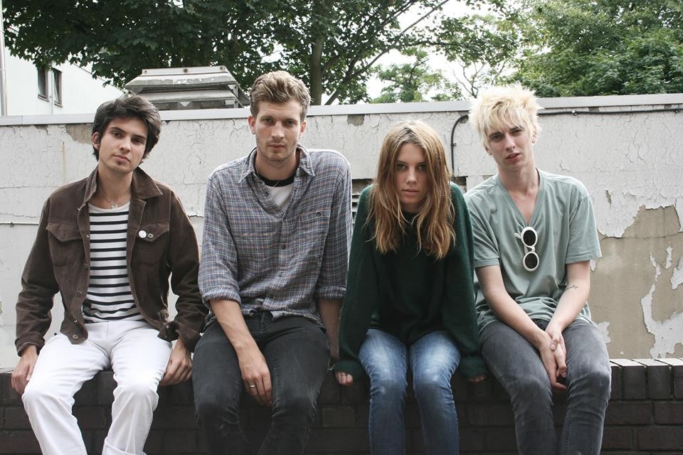 Wolf Alice covering Katy Perry’s 'Roar'. | Coup De Main Magazine