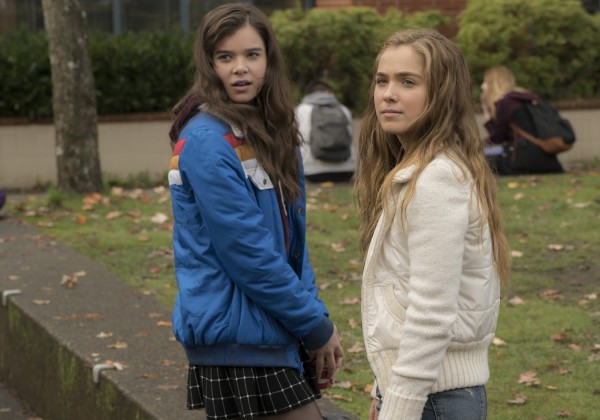 Interview: Hailee Steinfeld, Blake Jenner + more of 'The Edge Of Seventeen' cast on their new film.