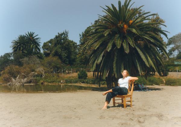 Interview: Introducing Thea and her new single 'So Simple'.