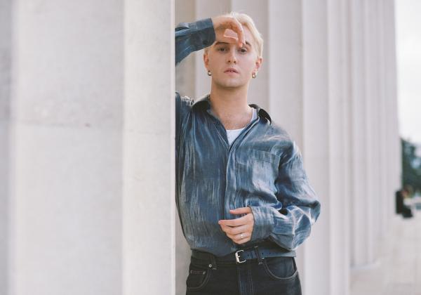 Interview: Thomston on his two new EPs, 'Los Angeles' and 'London'.
