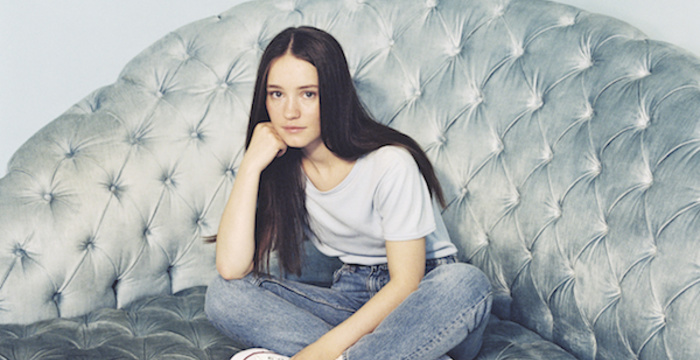 Sigrid - Strangers Lyrics 