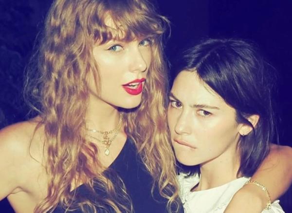 Gracie Abrams featuring Taylor Swift